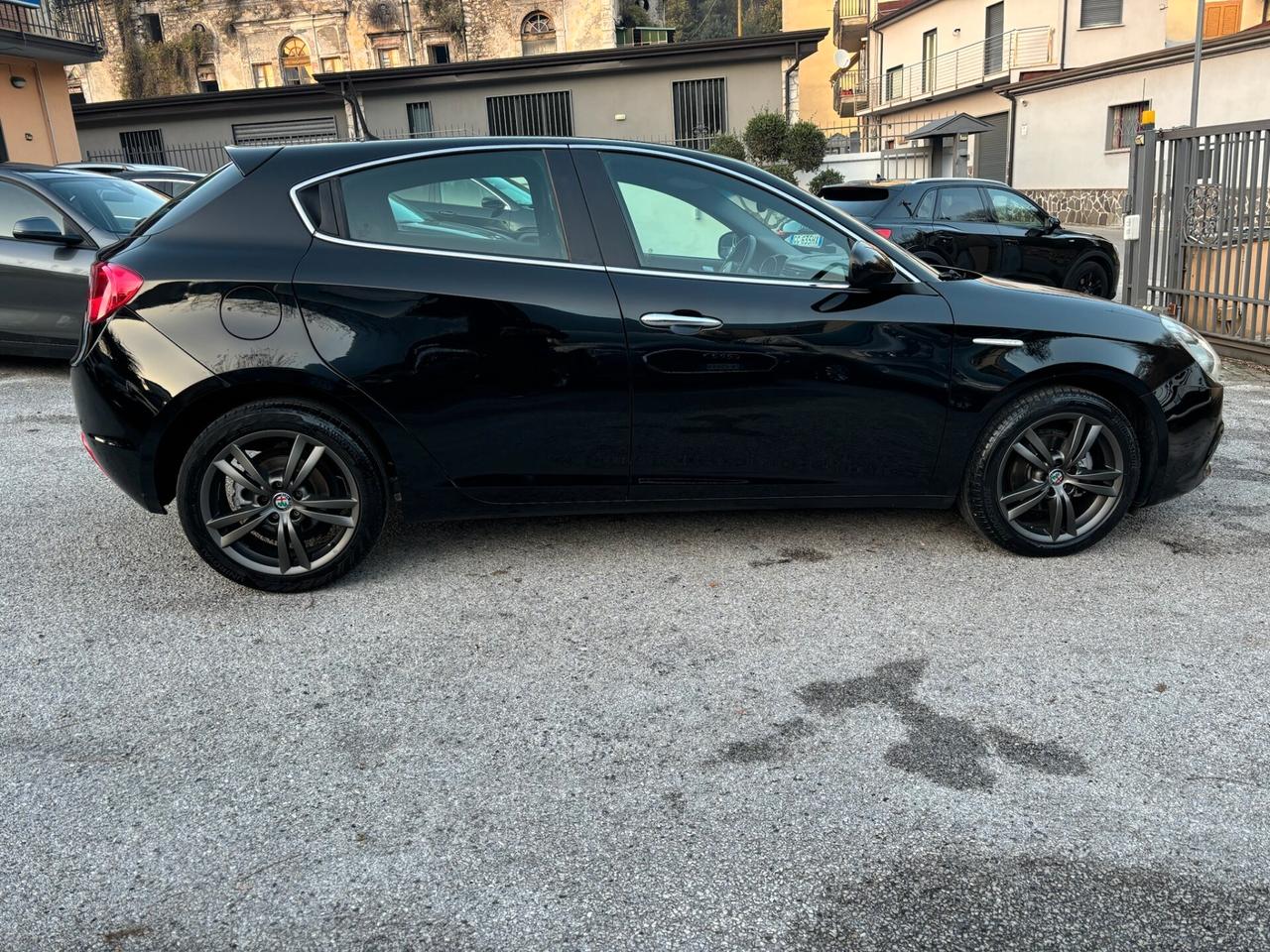 Alfa Romeo Giulietta 1.6 JTDm-2 105 CV Exclusive KM 117.000 CERTIFICATI