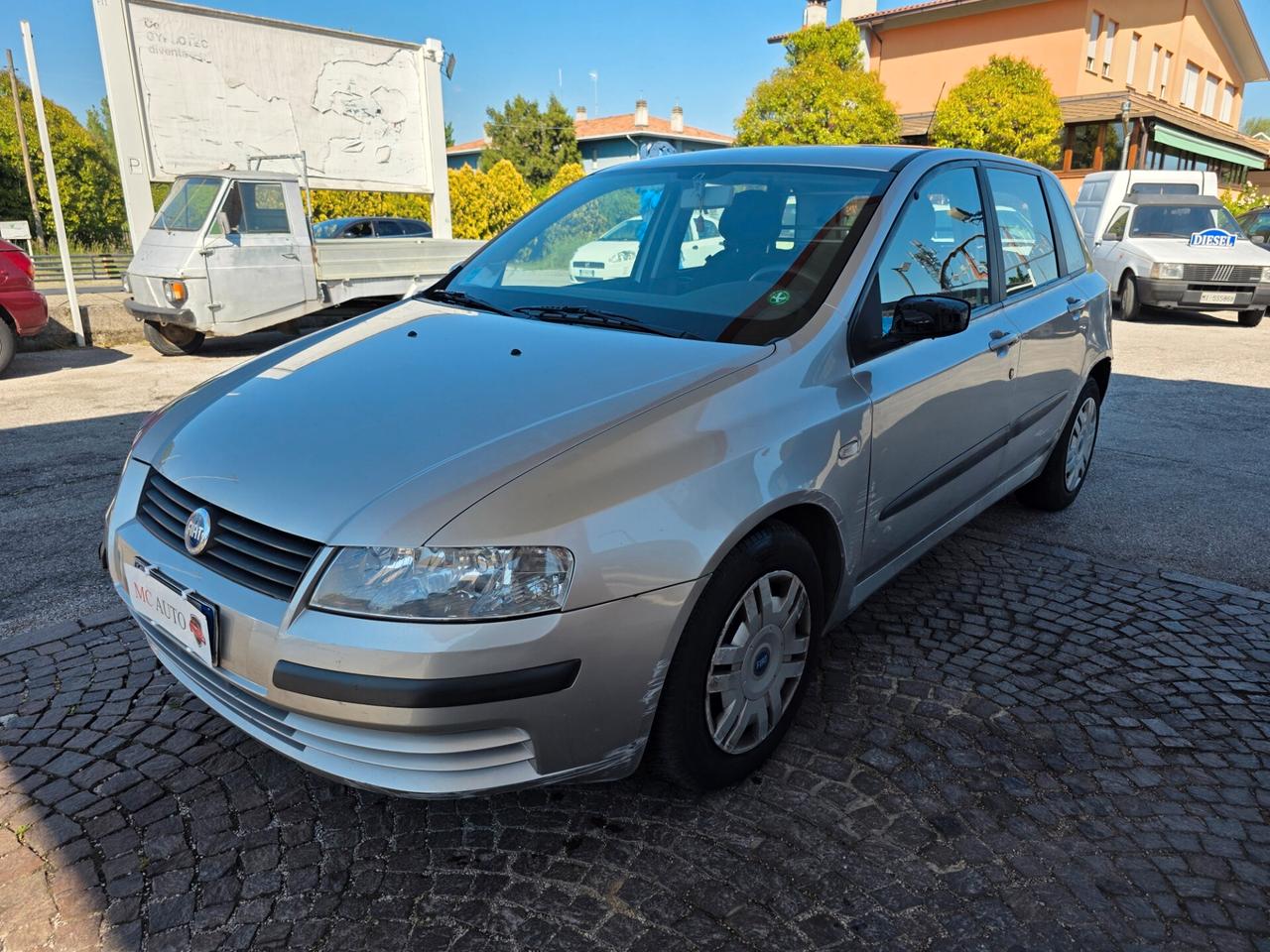 Fiat Stilo 1.6i 16V 5 porte con 180.000km Unicoproprietario Neopatentati ok