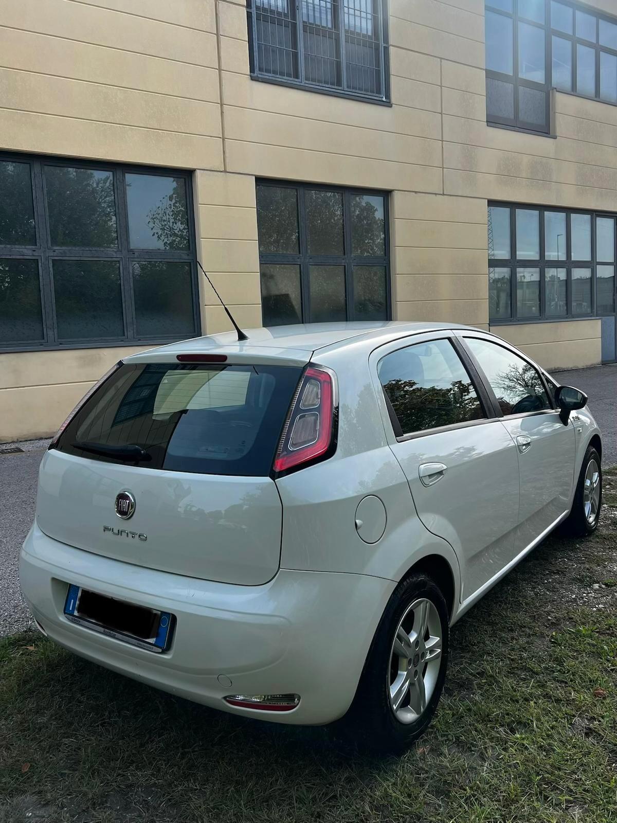 Fiat Grande Punto 1.3 MJT II 85 CV 5 porte con Frizione e distribuzione nuova!