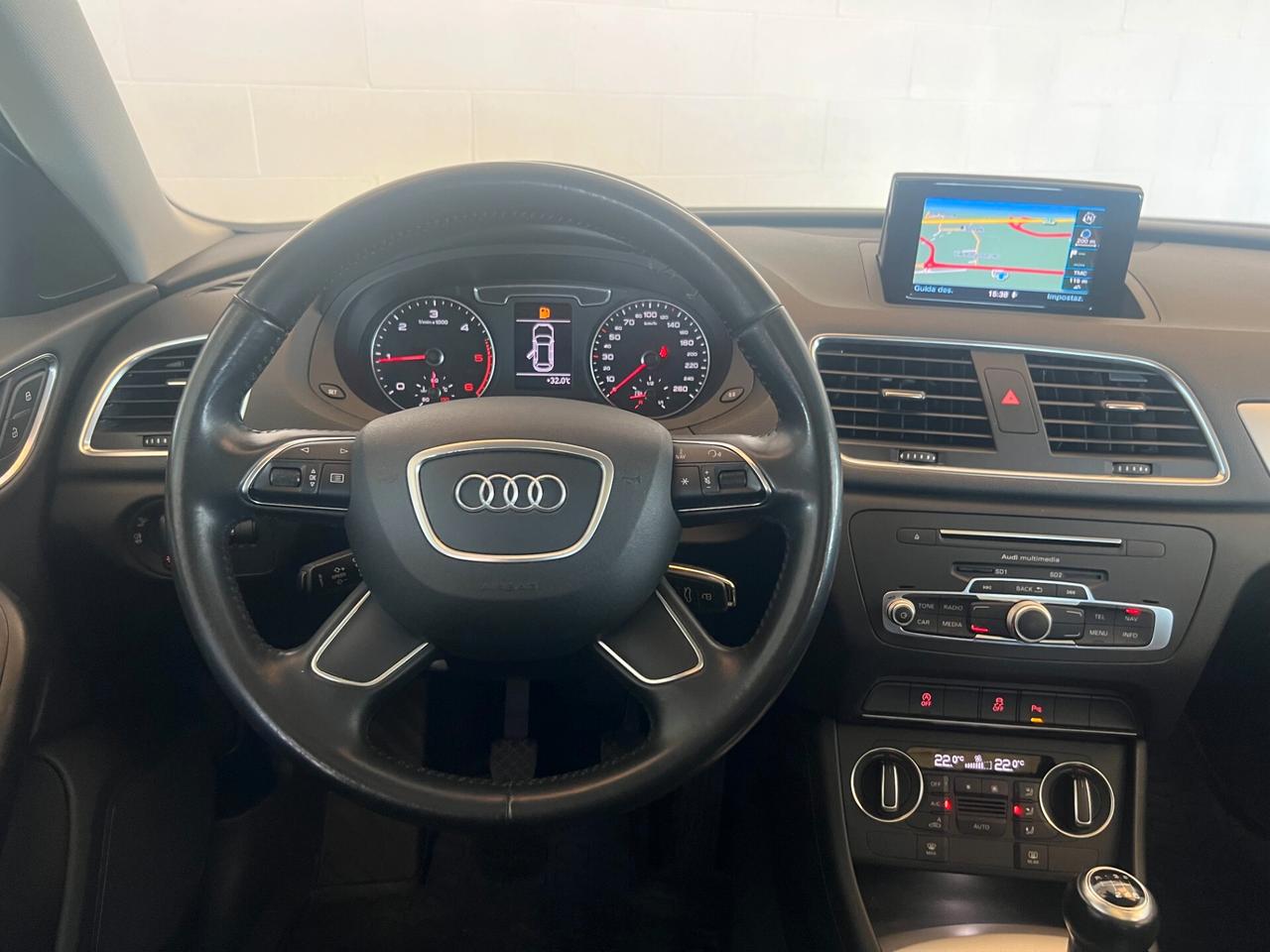 Audi Q3 2.0 TDI 150 CV Sport tetto apribile e panoramico unico proprietario
