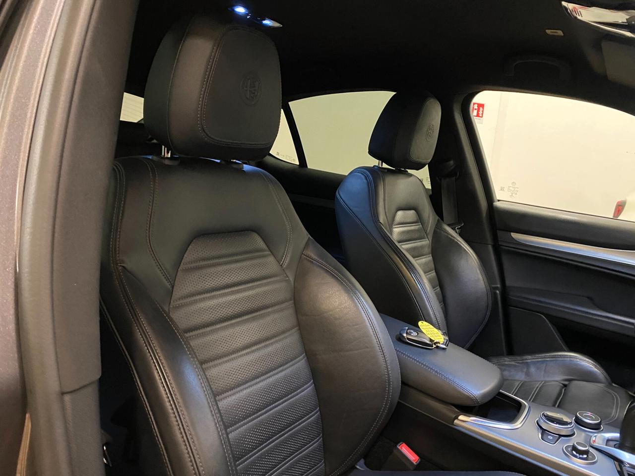 Alfa Romeo Stelvio 2.2 210 CV AT8 Q4 Veloce