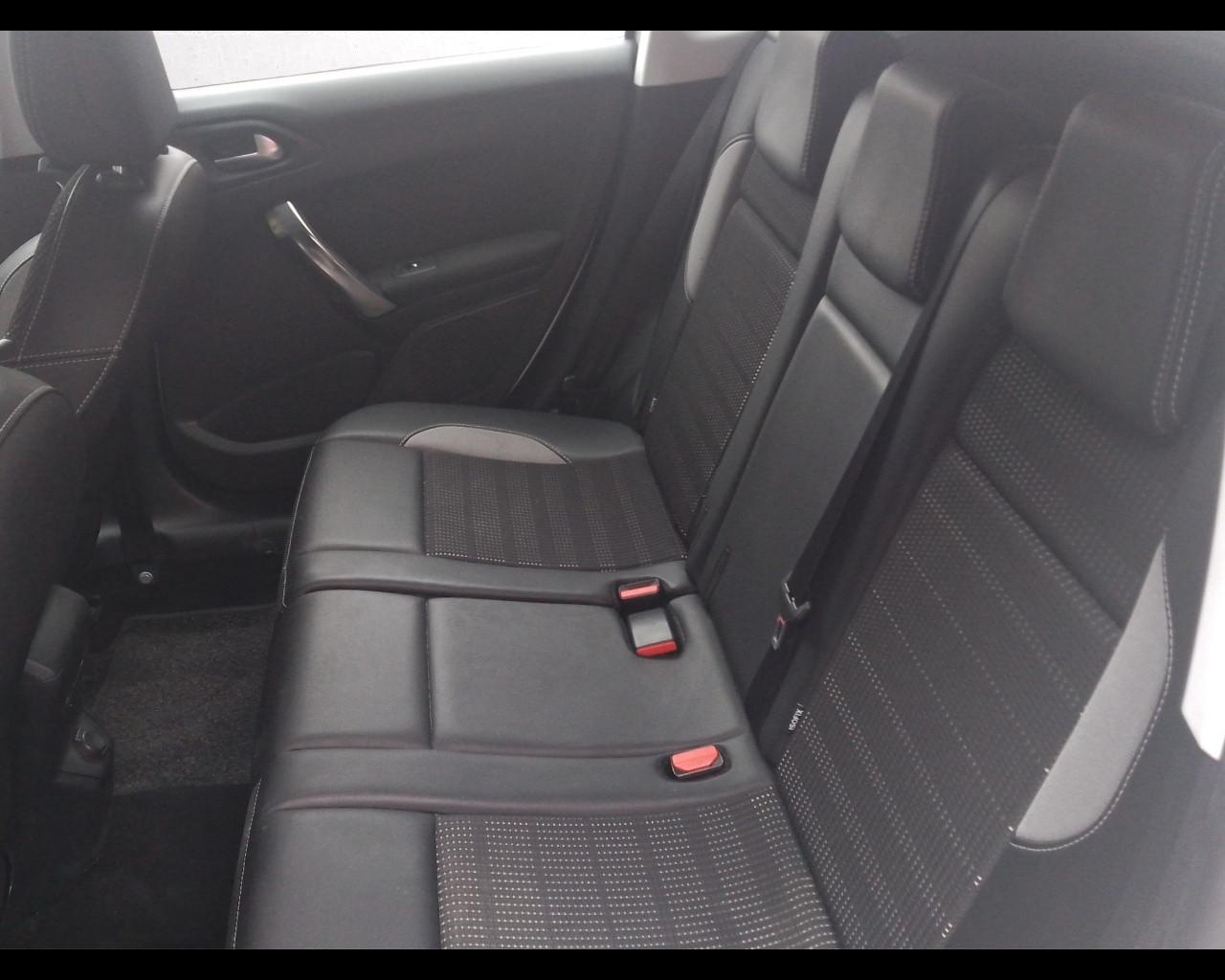 PEUGEOT 2008 - PureTech Turbo 110 EAT6 S&S Allure
