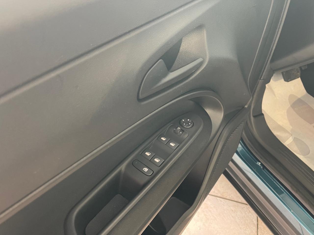 Fiat 600 Hybrid 100 CV DCT MHEV