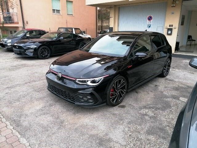 Volkswagen Golf GTI Golf 2.0 TSI GTI