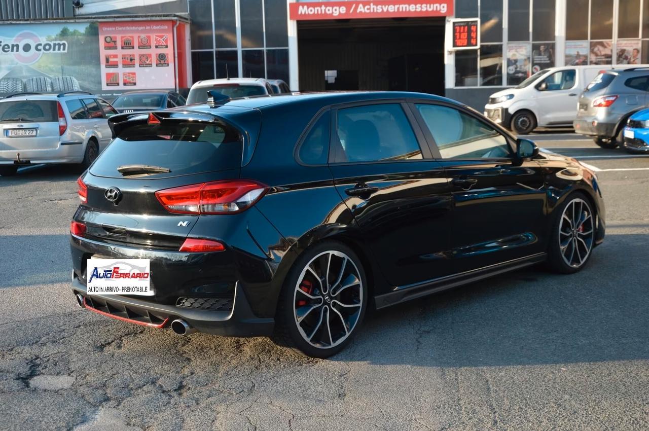 Hyundai i30 PERFORMANCE 19" APPLE CAR PLAY SENS PARK RETROCAMERA KEYLESS ACCESS VOLANTE RISCALDATO