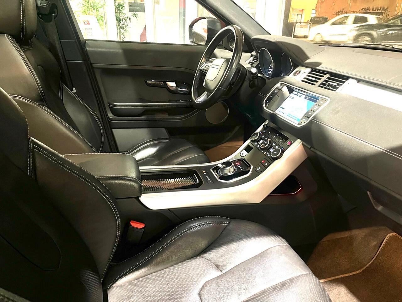 RANGE ROVER EVOQUE DYNAMIC 5p 2.2 TDI 190CV 9m NAVI CERCHI 20 PELLE TOTALE TETTO PANORAMICO