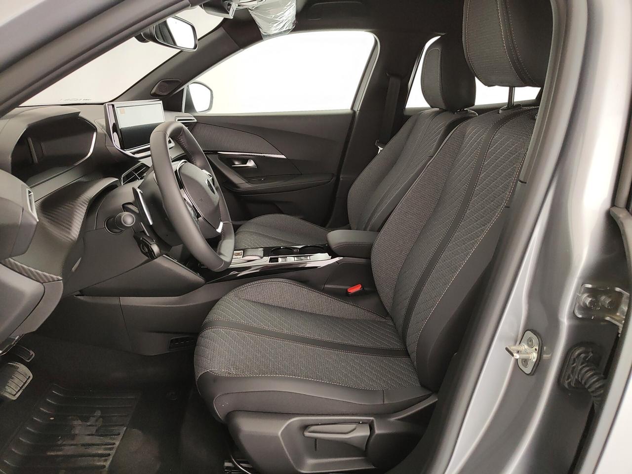 Peugeot 2008 Hybrid 145 e-DCS6 Allure