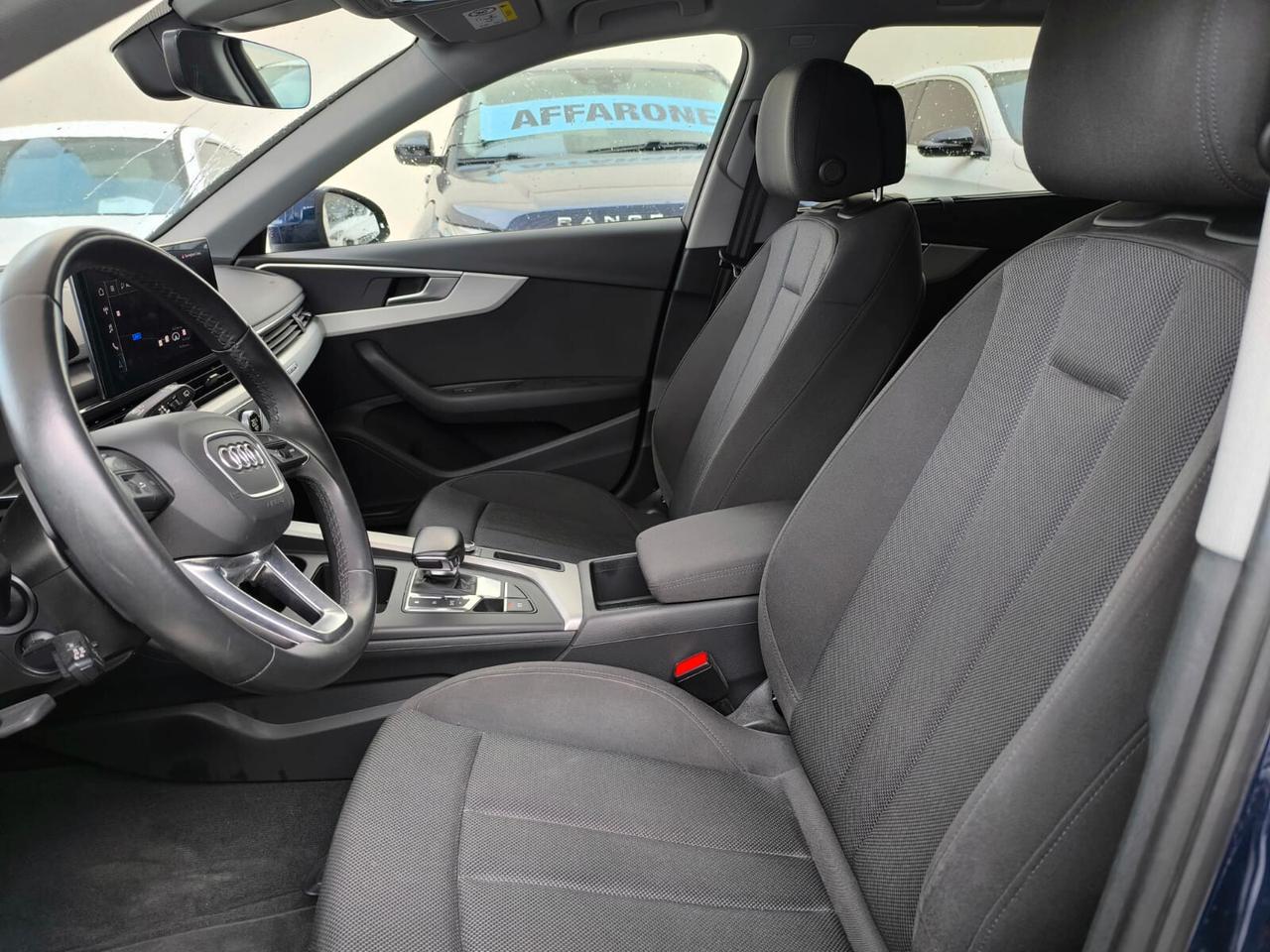 Audi A4 allroad 40 S tronic Identity Contrast 2021