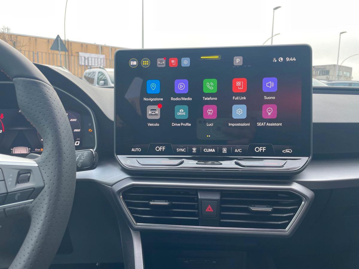 SEAT Leon Sportstourer FR 1.5 Hybrid 85 kW (116 CV) mHEV DSG 7 marce 2WD