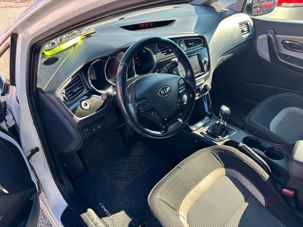 Kia Ceed cee'd 1.6 CRDi 129 CV DCT 5 porte