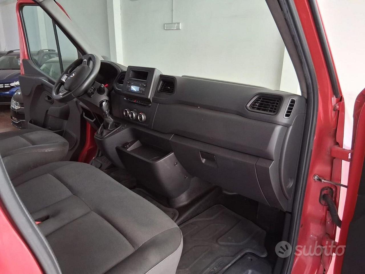 Renault Master T35 2.3 dci 135cv PM-TM