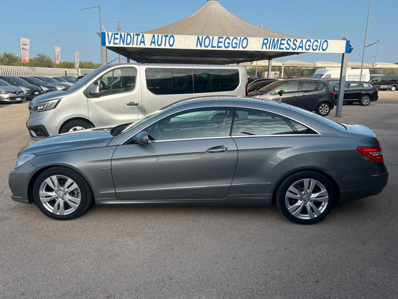 Mercedes-benz E 250 E 250 CGI Coupé BlueEFFICIENCY Avantgarde