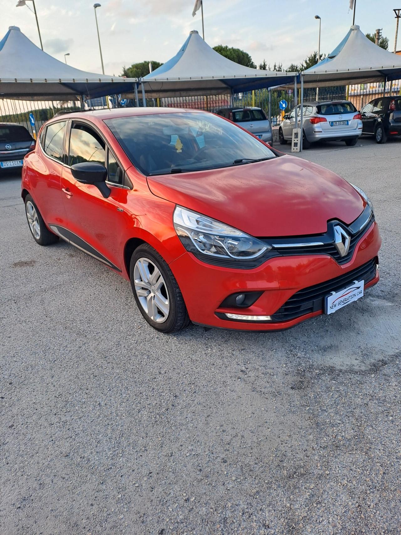 Renault Clio dCi 8V 75 CV 5 porte Duel2