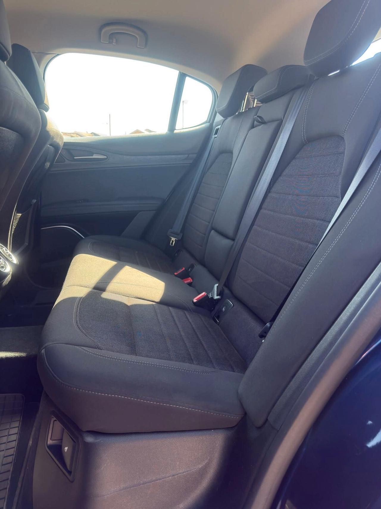 Alfa Romeo Stelvio 2.2 Turbodiesel 190 CV AT8 RWD Business