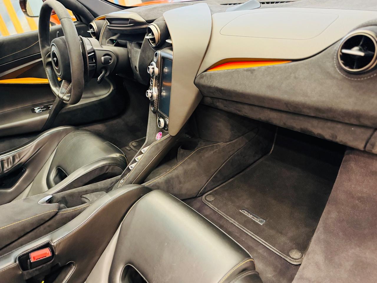 Mclaren 720S Coupé PERFORMANCE PACK MSO FULL GARANZIA PERMUTE