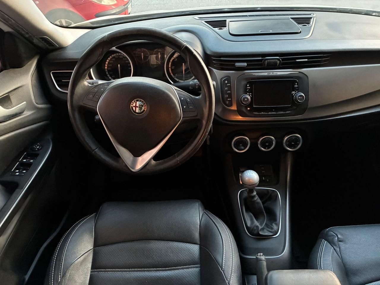 Alfa Romeo Giulietta 1.6 mjet 105CV Full-2014