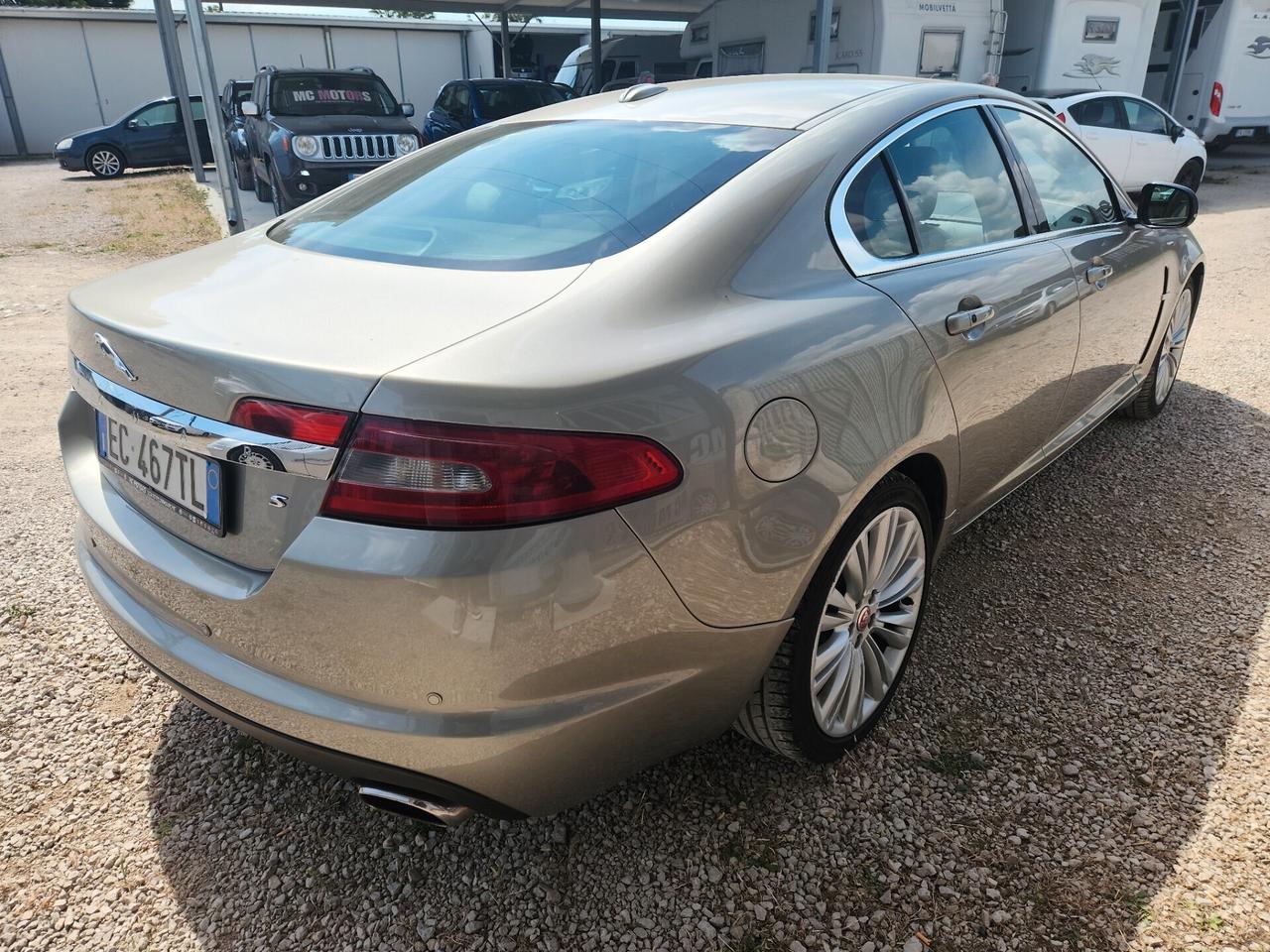 Jaguar XF 3.0 D V6 Premium Luxury