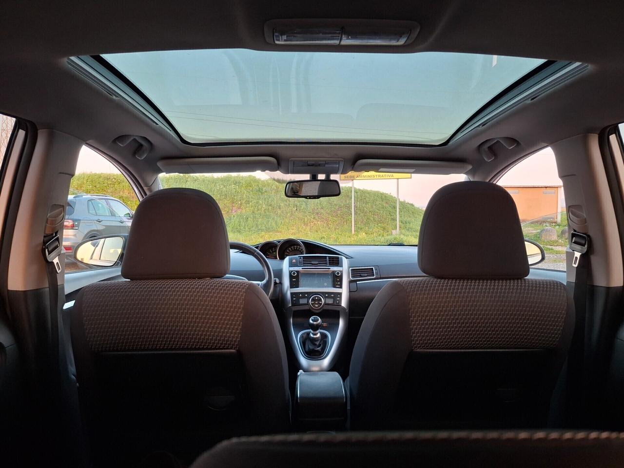 Toyota Verso 1.6 D-4D Style 7 Posti-TETTO-NAVIGATORE--