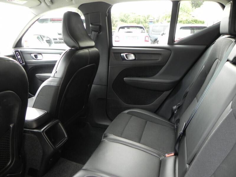 Volvo XC40 D3 AWD Geartronic Business Plus