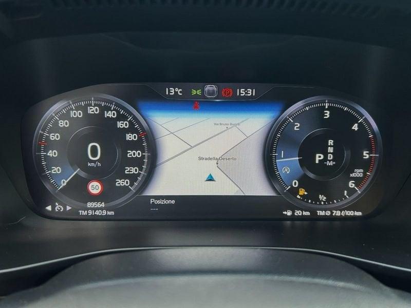 Volvo XC40 D3 150 CV Automatica NAVI LED Momentum Pro N1 Autocarro