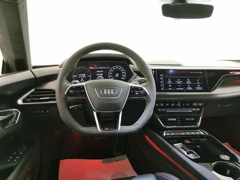 Audi e-tron GT AUDI RS RS e-tron GT
