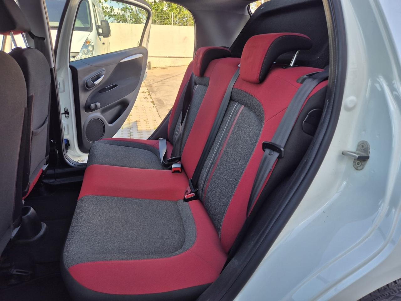 Fiat Punto 1.2 8V 5 porte Lounge