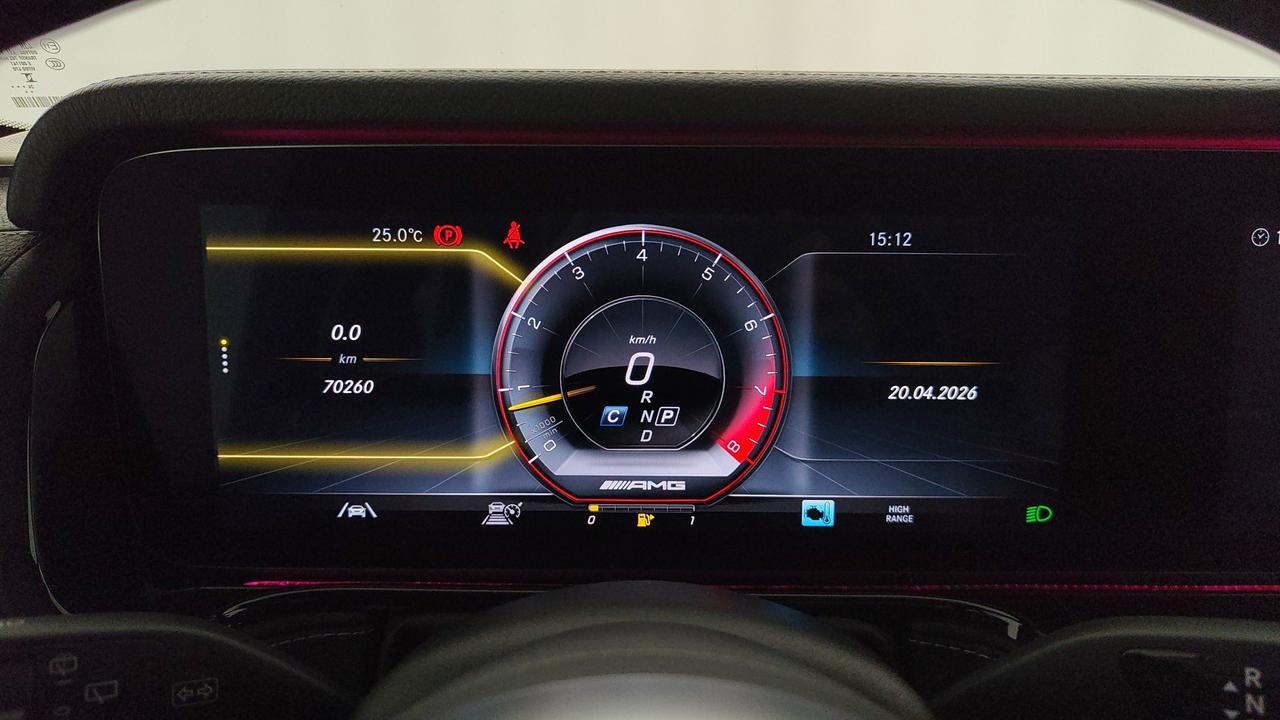 Mercedes-Benz G AMG 63 585cv auto