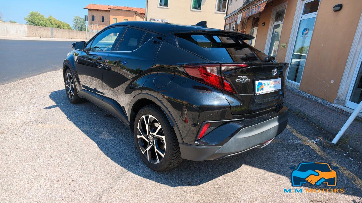 Toyota C-HR 1.8hcvt