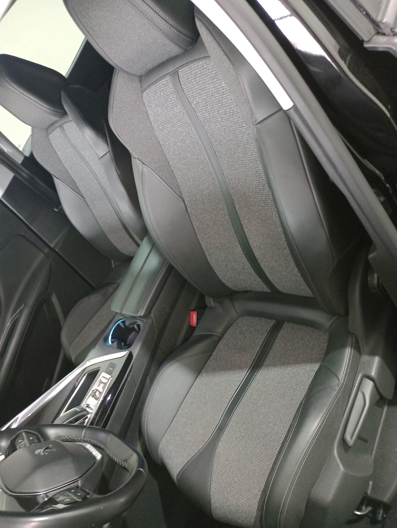 Peugeot 3008 BlueHDi 130 S&S EAT8 Allure 2020
