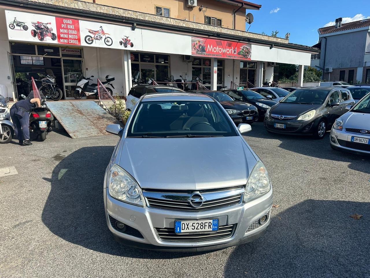 Opel Astra GTC 1.7 CDTI 110CV ecoFLEX 3 porte Edition