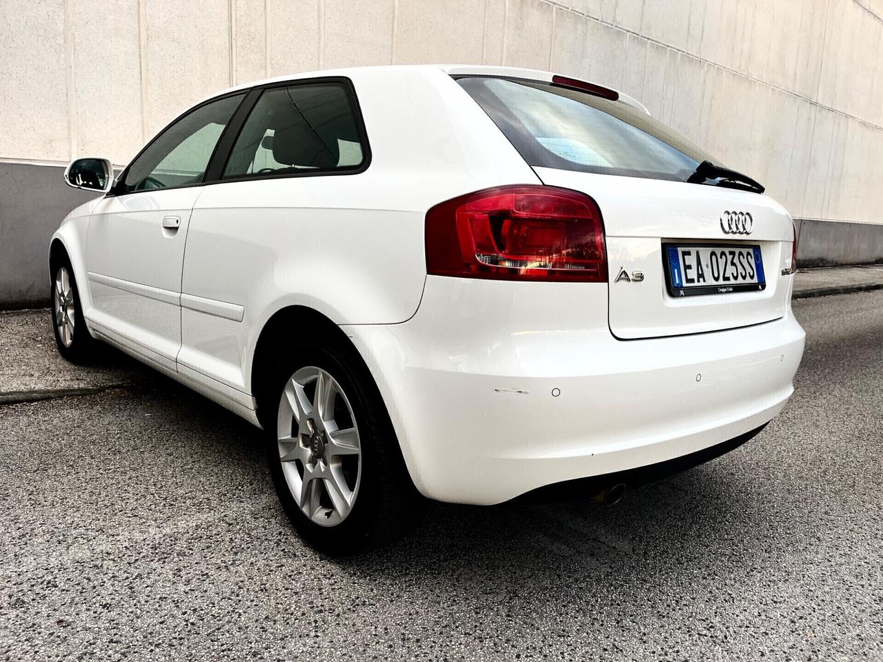Audi A3 1.6 TDI 90CV Ambition ANCHE NEOPATENTATI