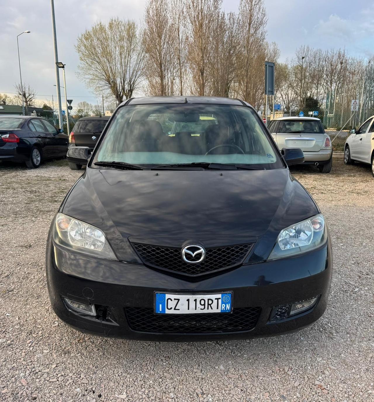 Mazda 2 1.2 16V 5p. Sony Ericsson Neopatentati