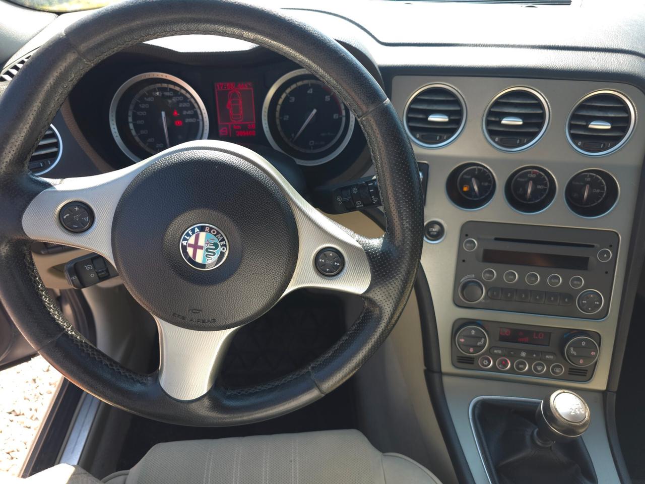 Alfa Romeo 159 1.9 JTDm Sportwagon Distinctive