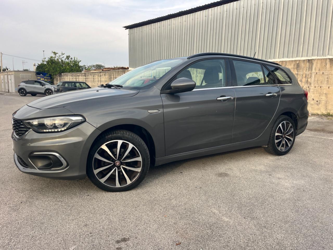 Fiat Tipo 1.6 Mjt S&S SW Lounge