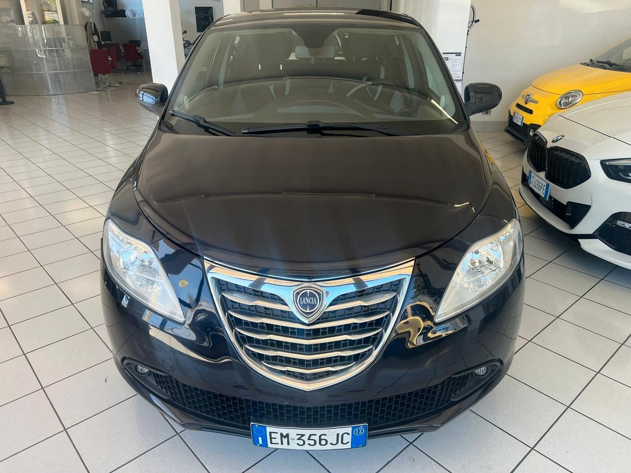 Lancia Ypsilon 1.2 69 CV 5 porte S&S Platinum