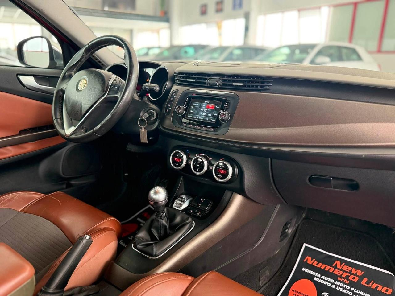 Alfa Romeo Giulietta 1.6 JTDm-2 105 CV Distinctive