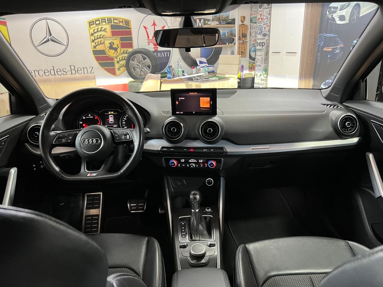 Audi Q2 30 TDI S tronic Identity Black S Line