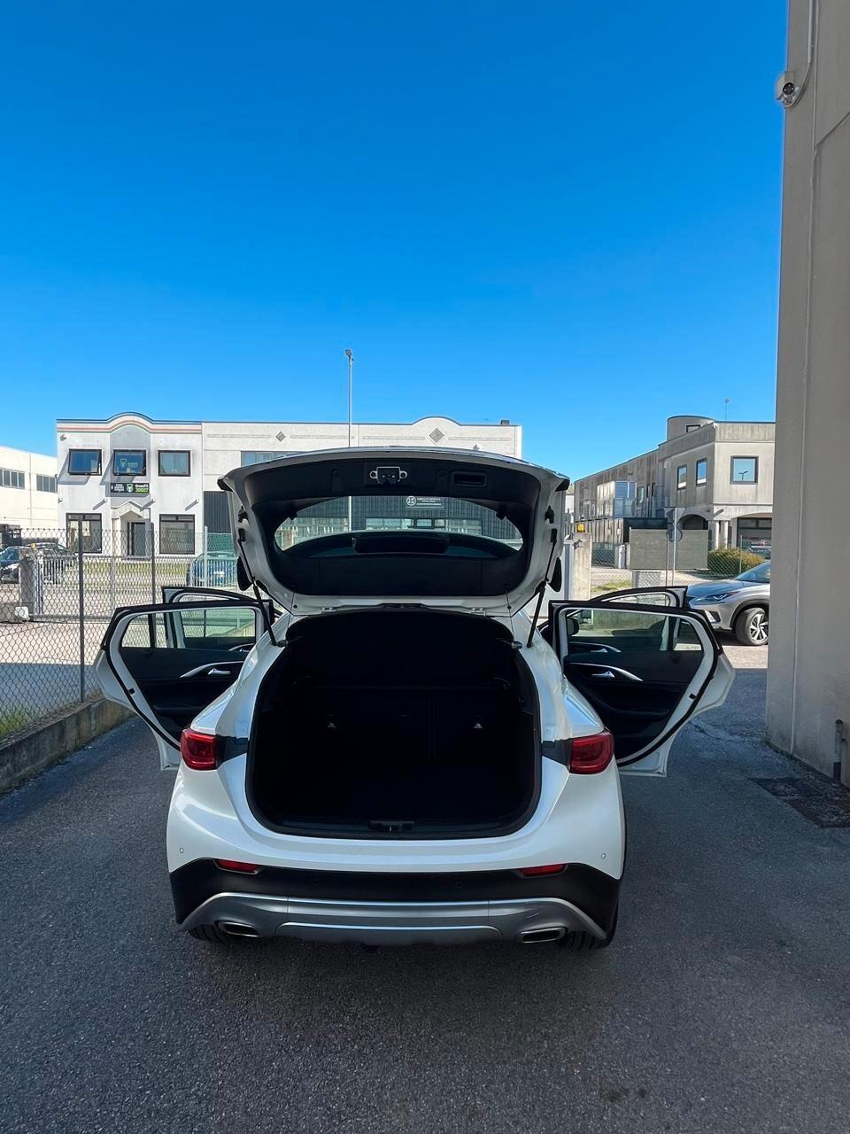 Infiniti QX30 2.2 diesel DCT AWD Premium Tech