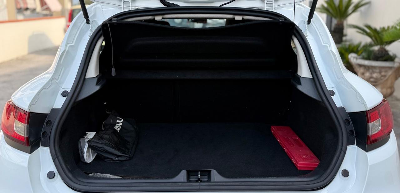 Renault Clio 1.2 metano 75 cv