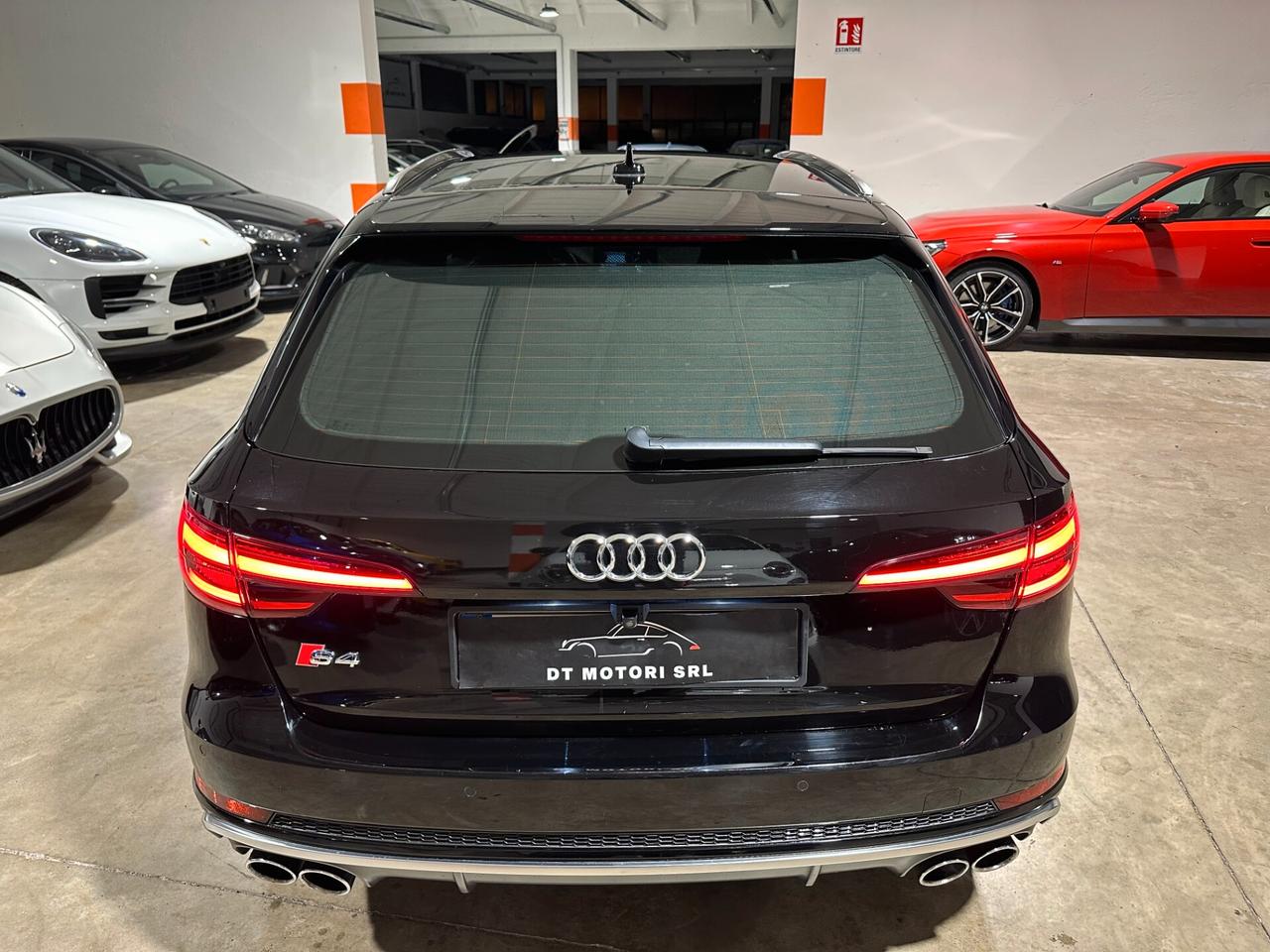 Audi A4 S4 Avant 3.0 TFSI quattro tiptronic - Rotor INT. Rosso