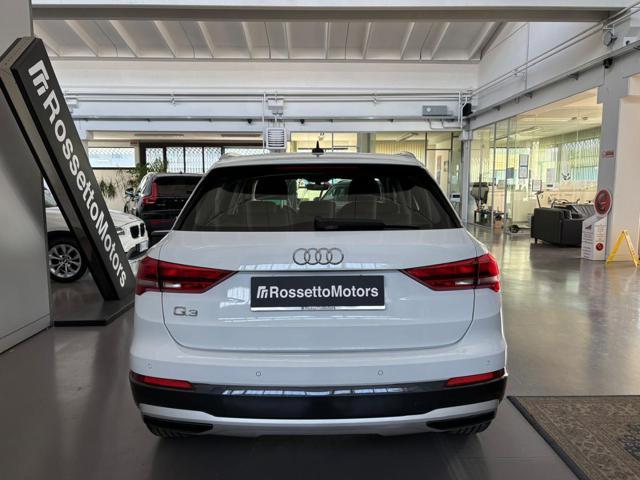 AUDI Q3 35 TDI S tronic Business Advanced