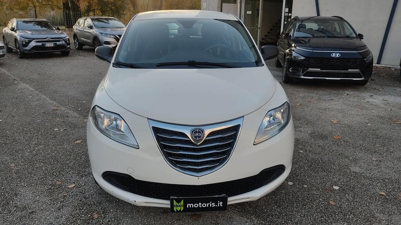 Lancia Ypsilon 1.3 MJT 16V 95 CV 5 porte S&S Silver