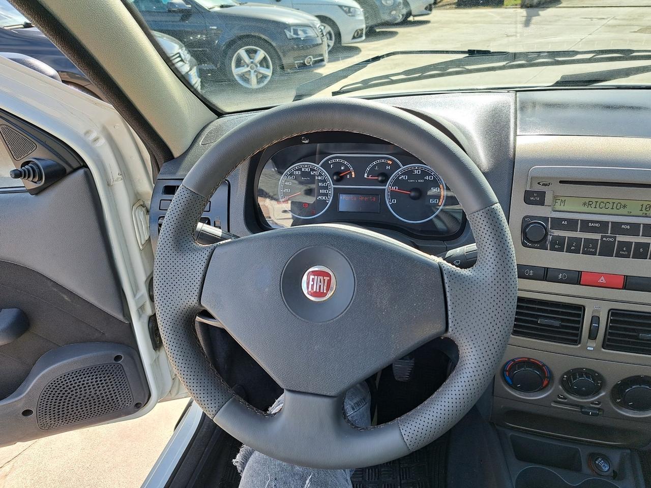 FIAT STRADA - 2014 1.3 MTJ TREKKING CABINA CORTA