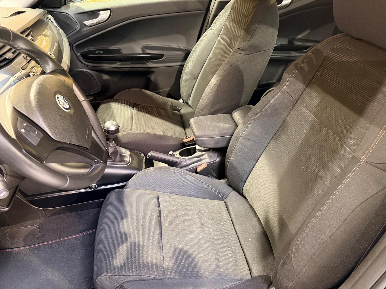 Alfa Romeo Giulietta 1.6 JTDm-2 105 CV Distinctive