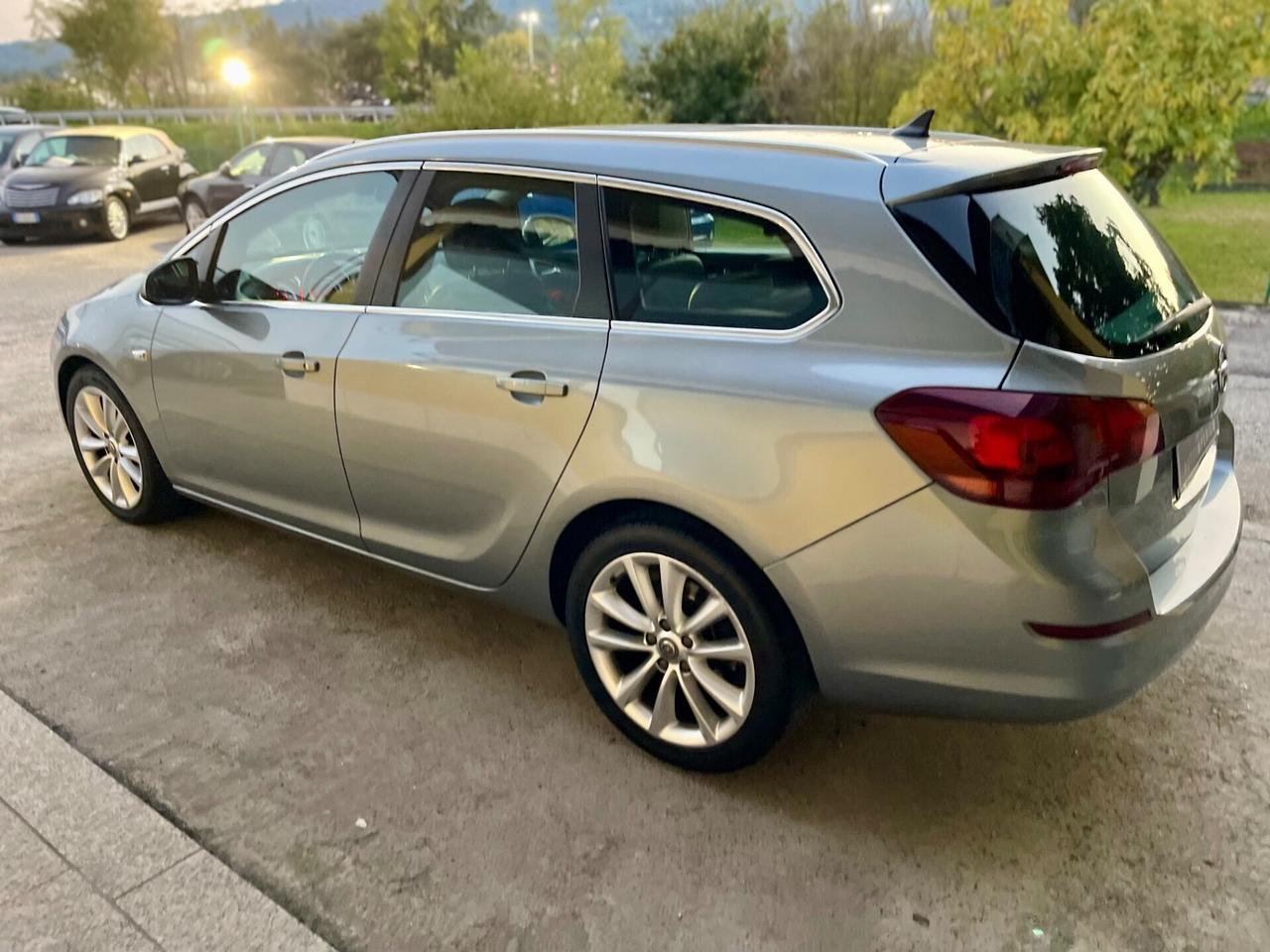 Opel Astra 1.7 CDTI 110CV Sports Tourer Cosmo