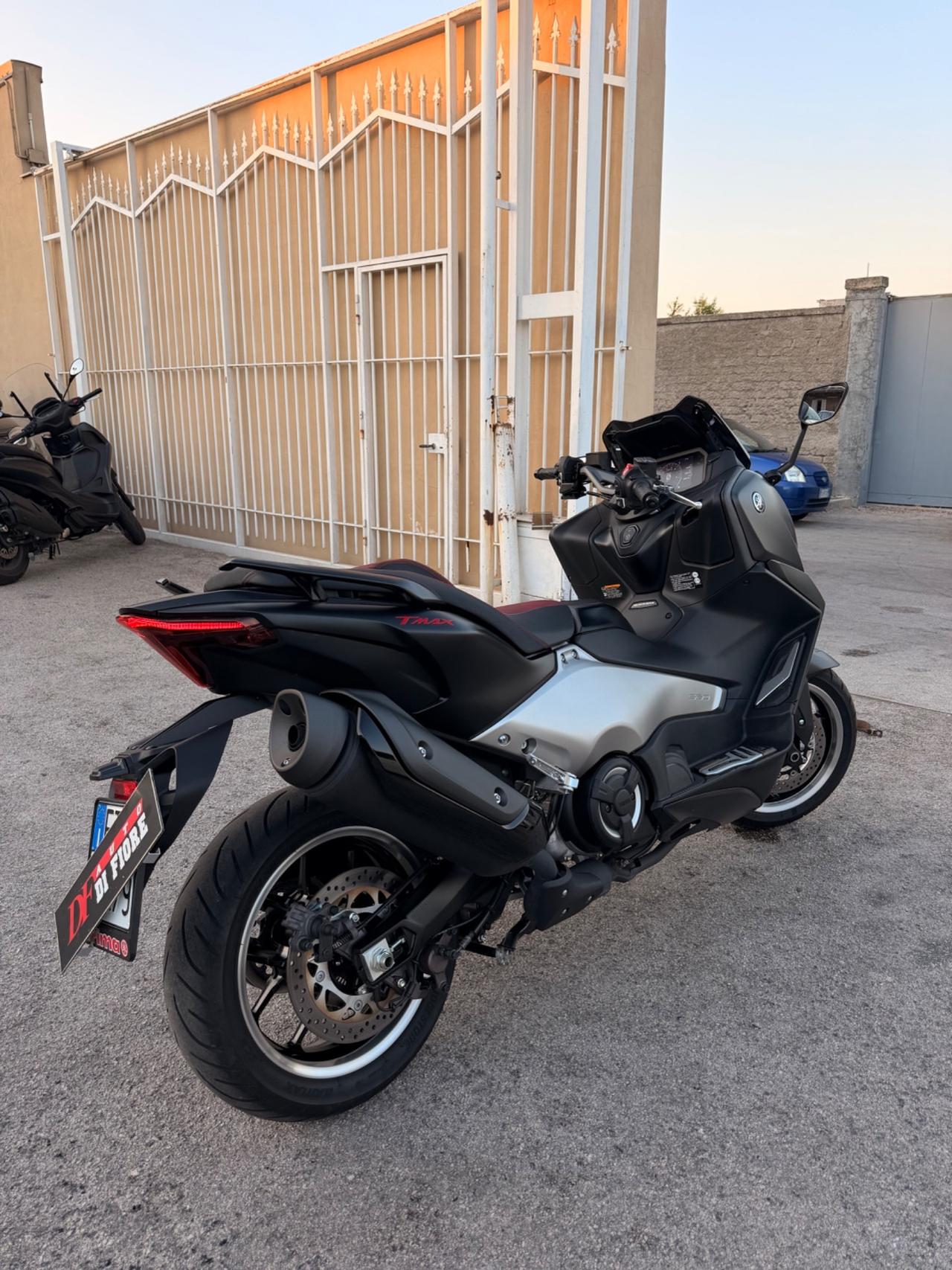 Yamaha T Max 560 25 Th Anniversary 0 SINISTRI