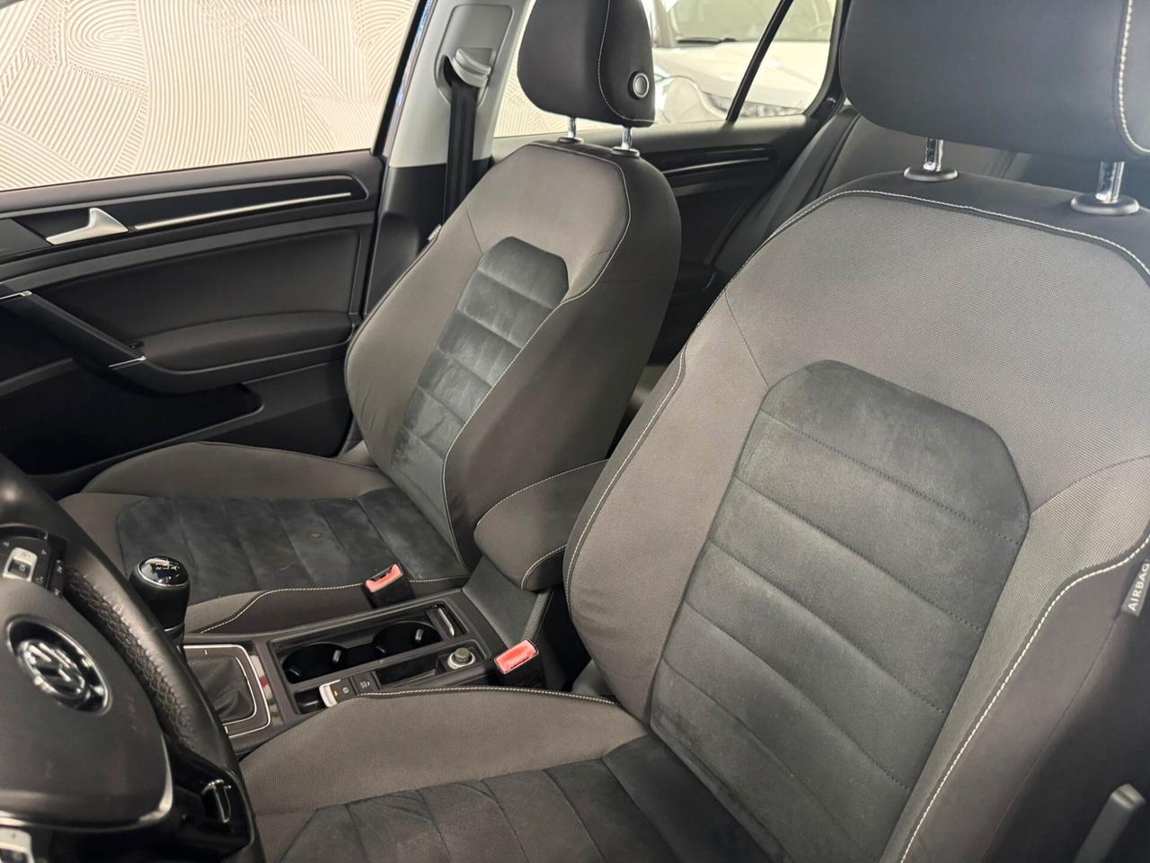 Volkswagen Golf 1.6 TDI 5p. Highline BlueMotion Technology