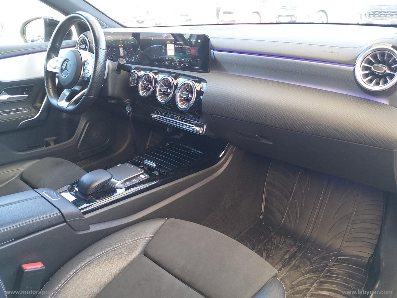 MERCEDES-BENZ A 180 d Automatic Premium AMG Line