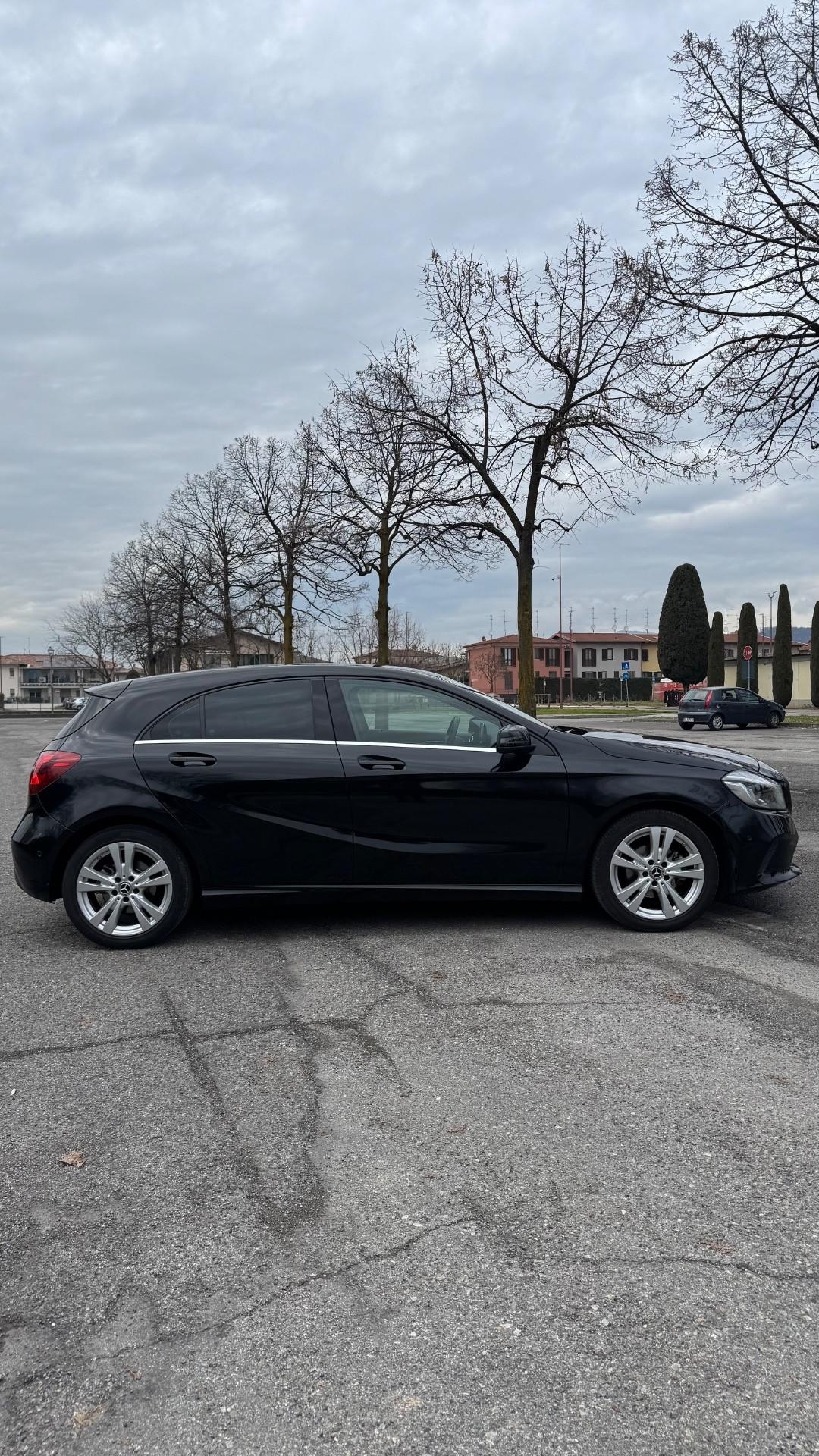 Mercedes-benz A180 d Sport