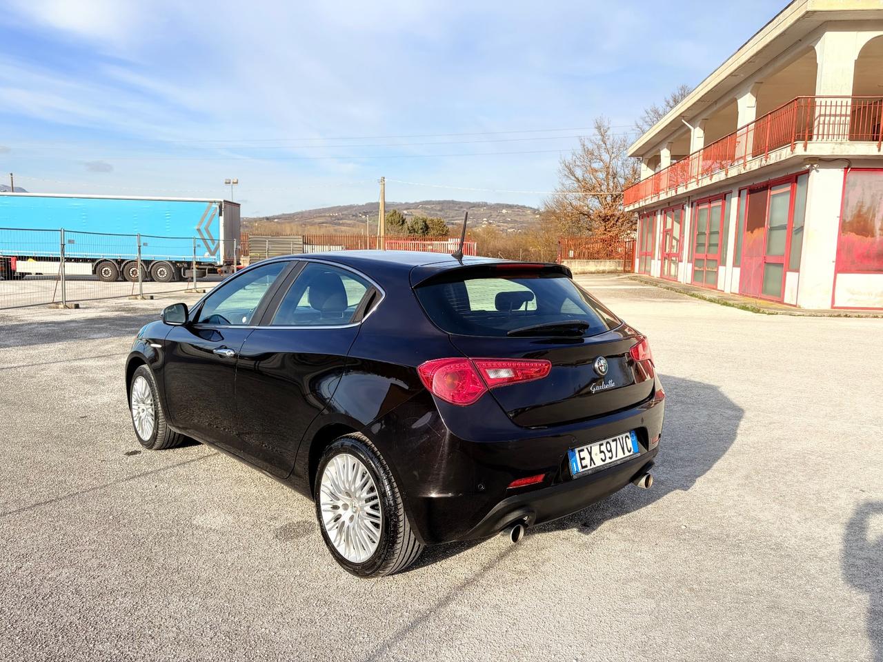 Alfa Romeo Giulietta 1.6 JTDm-2 105 CV Exclusive